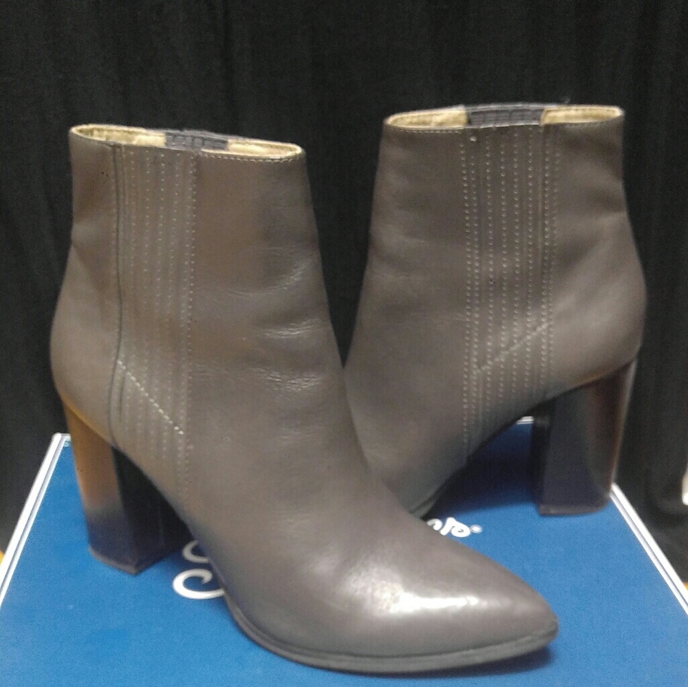 Grey boots